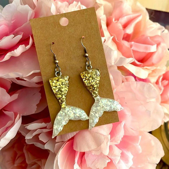 Handmade Mermaid Tail Earrings - Picture 1 of 1